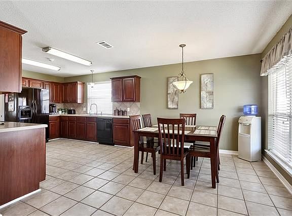 4th image of 239 Goldenwood Dr