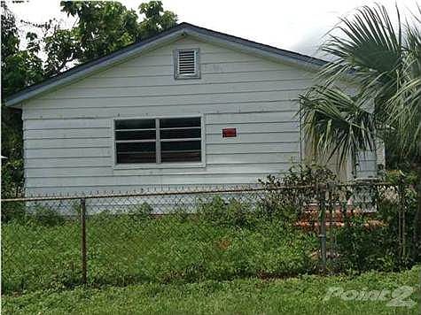 1st image of 202 E Crescent Dr