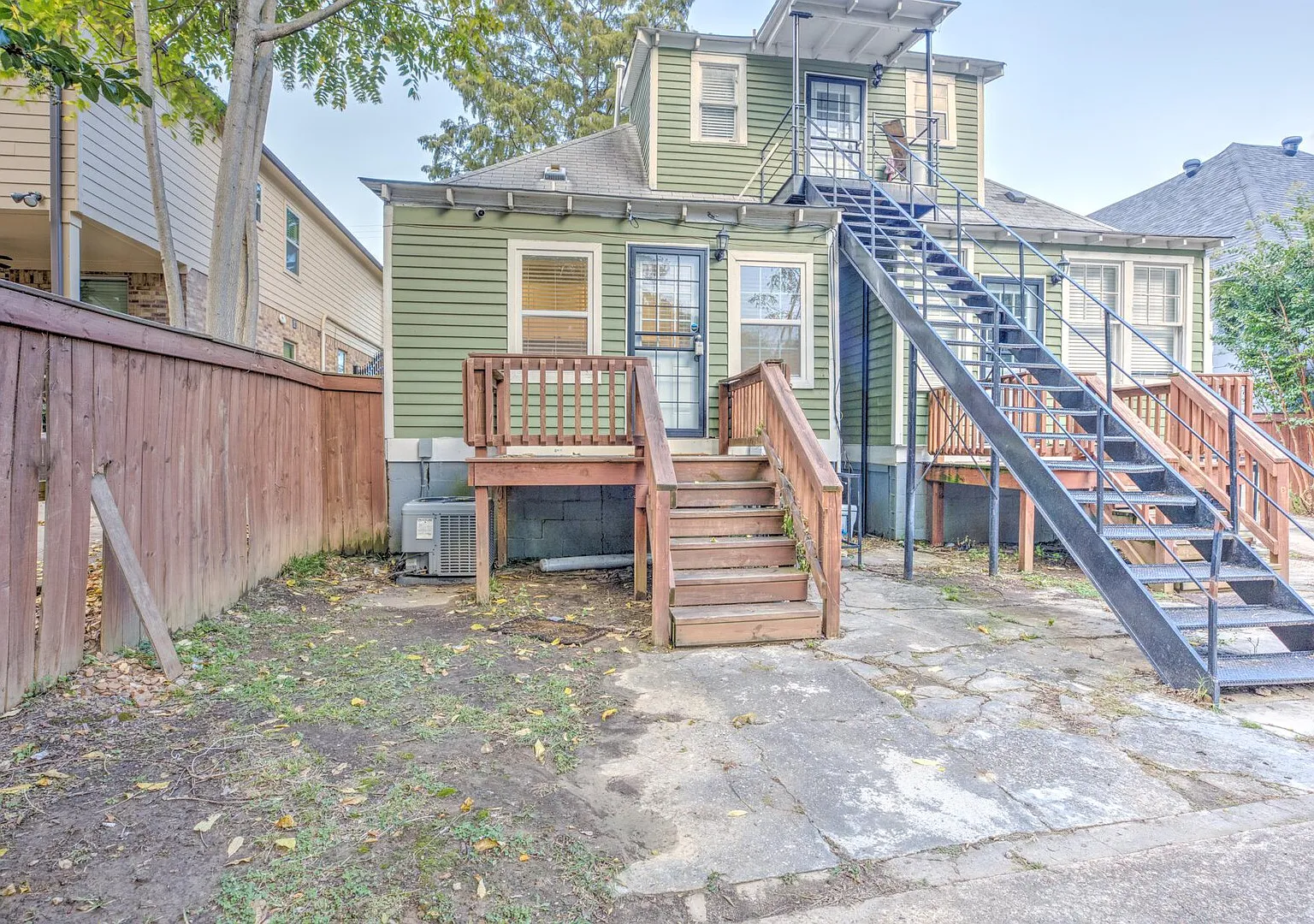 Charming 1 Bedroom Oasis — Photo 2