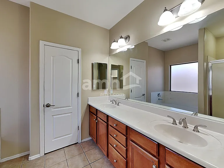 5561 S Lemon Tree Dr — Photo 10