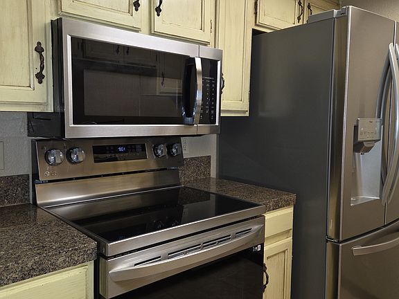 4th image of 3716 E University Dr Unit 2021