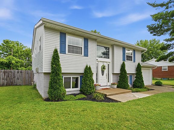 2nd image of 704 McCormick Ln