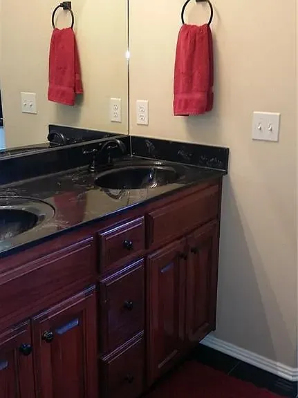 453 Caroline Claire St — Photo 10