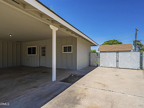 3rd image of 1306 E 2nd Pl