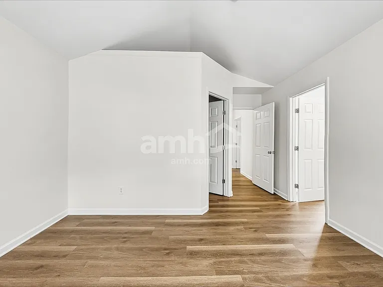 6025 Brambleberry Way — Photo 10