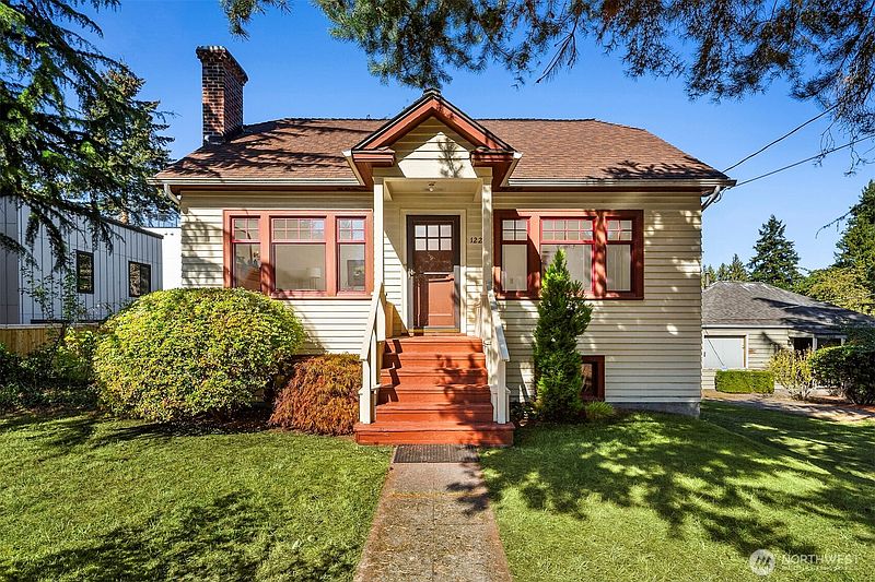 2nd image of 1222 NE 100th Street
