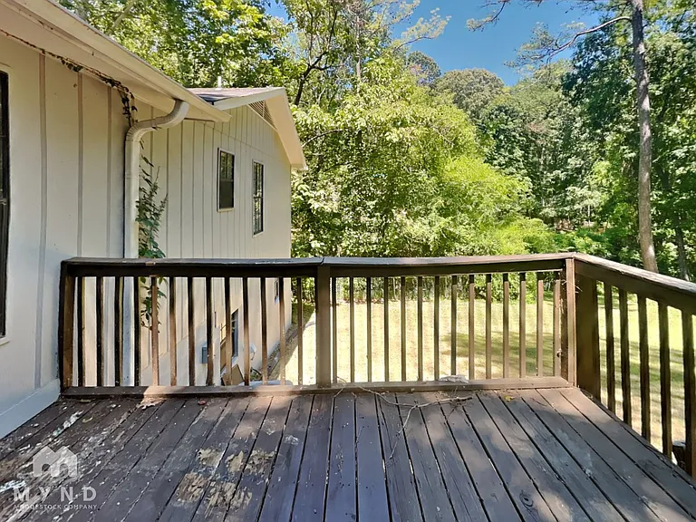 5845 Cheryl Dr — Photo 19