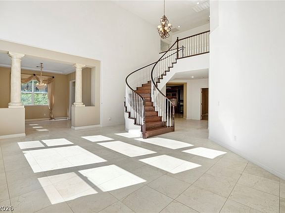 5th image of 9721 Royal Lamb Dr