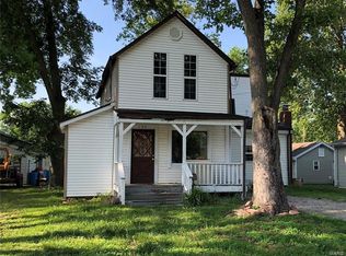 123 W Patterson St, Mascoutah, IL