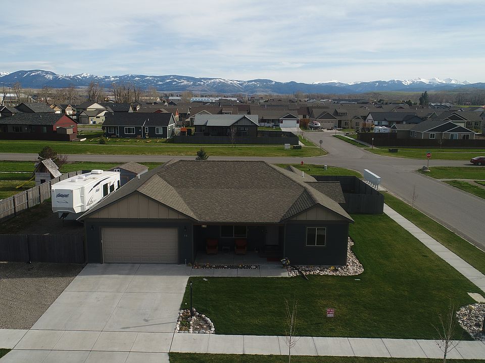 1st image of 16 Cedar Wood Cir