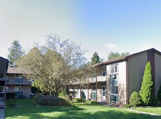 16235 Belmont Ave APT 12, Allen Park, MI 48101