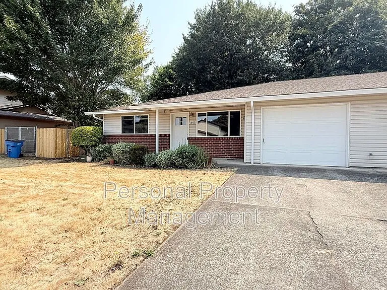 1803 SE Blairmont Dr — Photo 1
