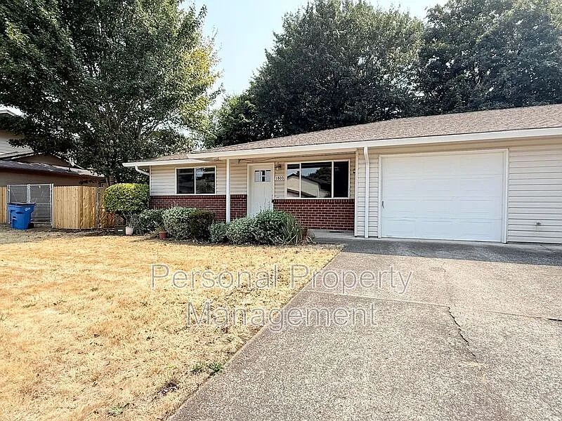 1803 SE Blairmont Dr