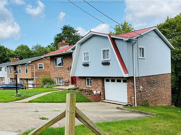 2nd image of 1066 Greenland Cir
