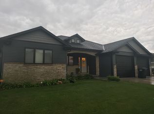1501 Longs Peak Cir, Lincoln, NE 68521