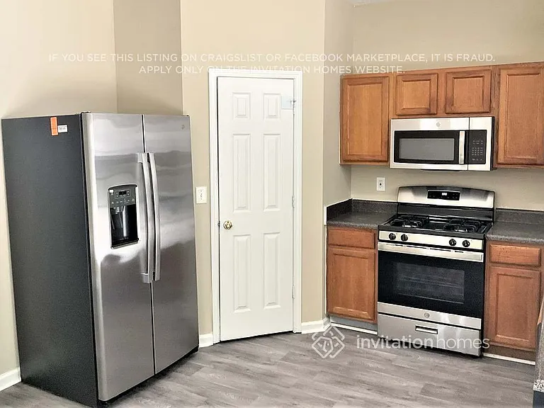 3924 Shenfield Dr — Photo 5
