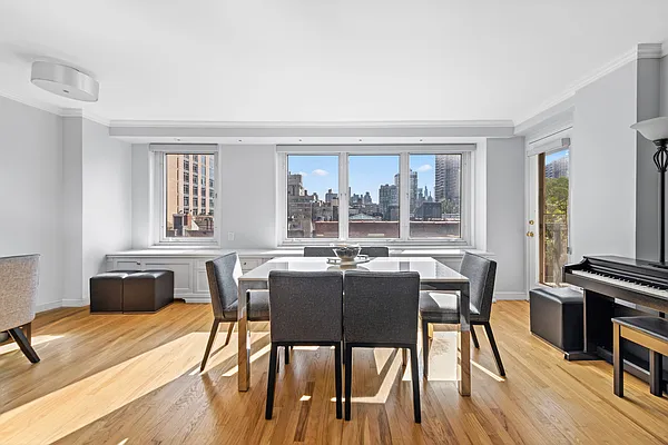 Sold by Compass | media 18