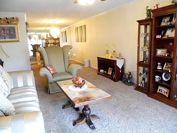 3rd image of 3030 Breckenridge Ln #533-3