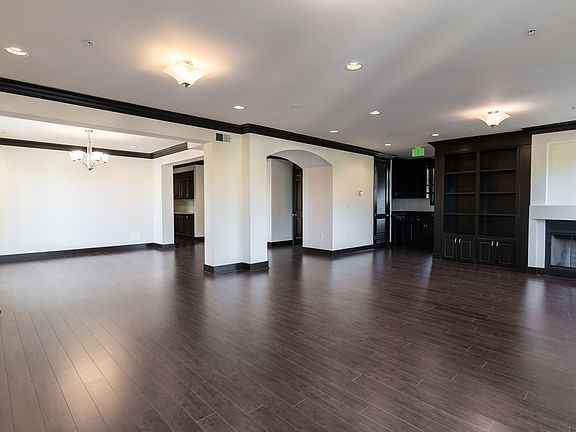 5th image of 1415 Greenfield Ave APT 401