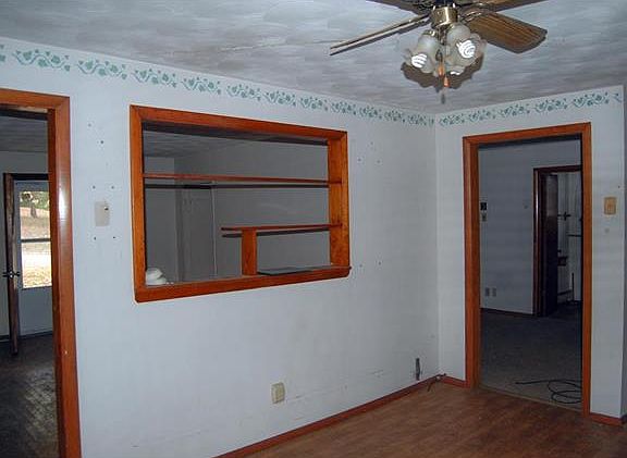 4th image of 710 East St