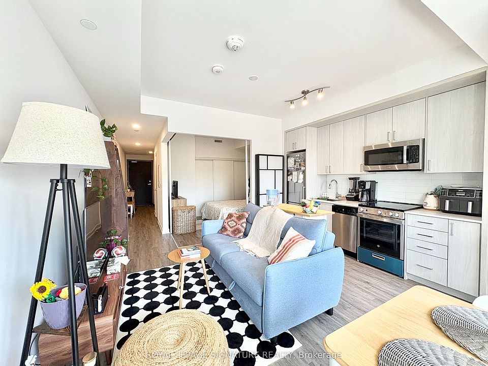 1st image of 1 Cardiff Rd #605