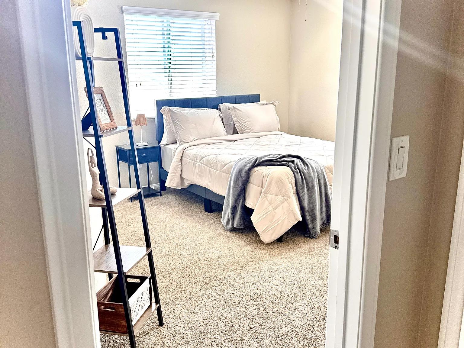 1 bed, 1919 sqft, $950 — Photo 3