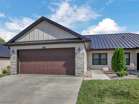 2nd image of 1003 Sycamore Ln