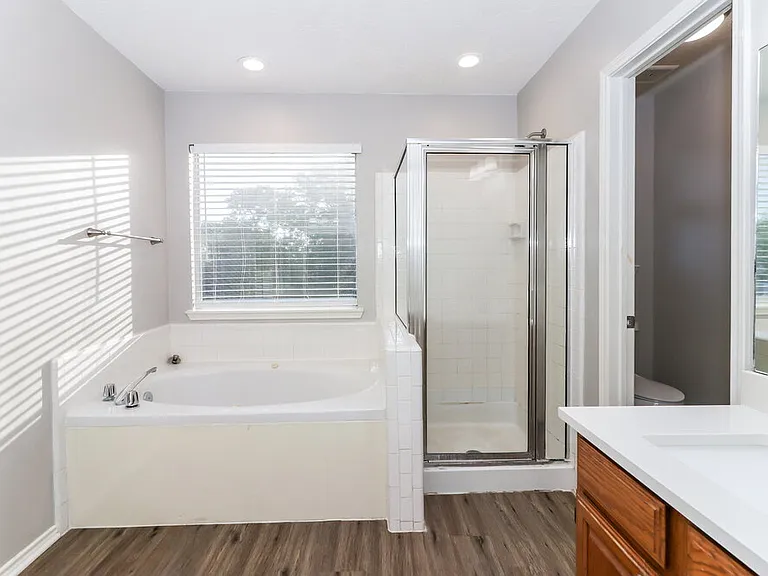 8310 Woodland Willows Dr — Photo 14