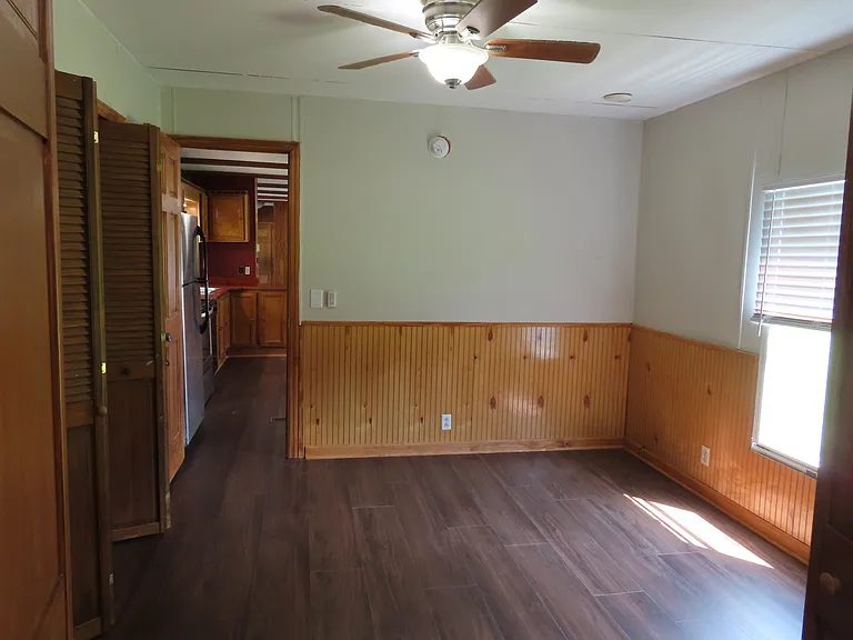 255 Indiana Ave — Photo 11