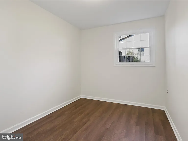 5200 Holden St — Photo 34