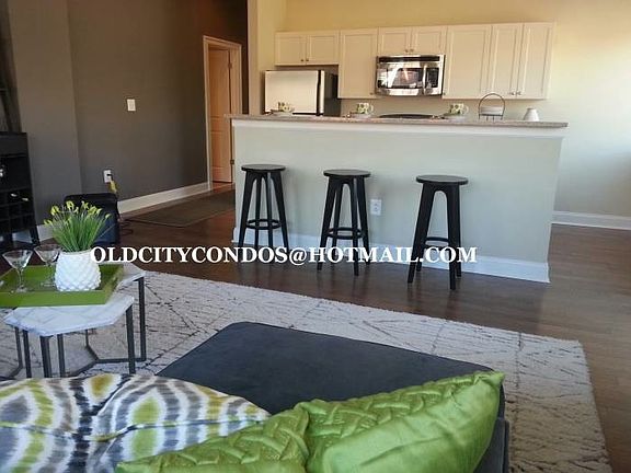 3rd image of 320 Walnut St APT G2