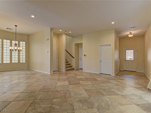 5th image of 9221 Tudor Park Pl
