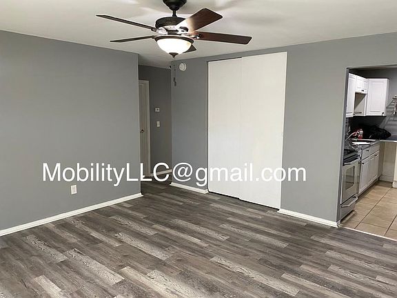 4th image of 7939 Fairhope Ct