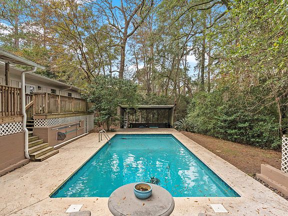 4th image of 1912 W Nelson Cir