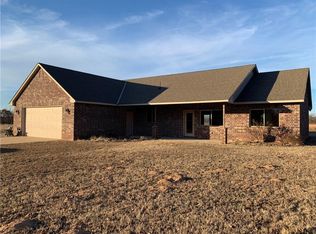 3670 N 371st Rd, Holdenville, OK 74848