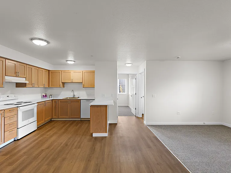 Norton Landing Apartments — Photo 27