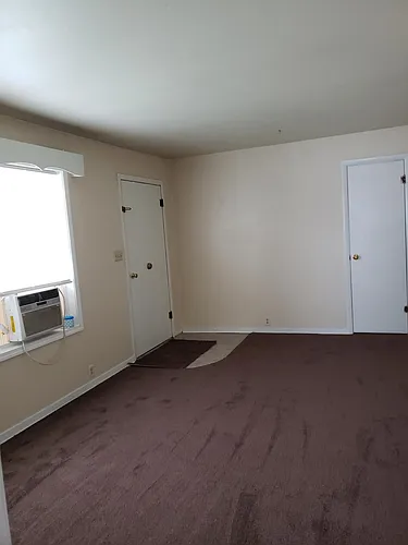 215 E North St #2 Photo 1