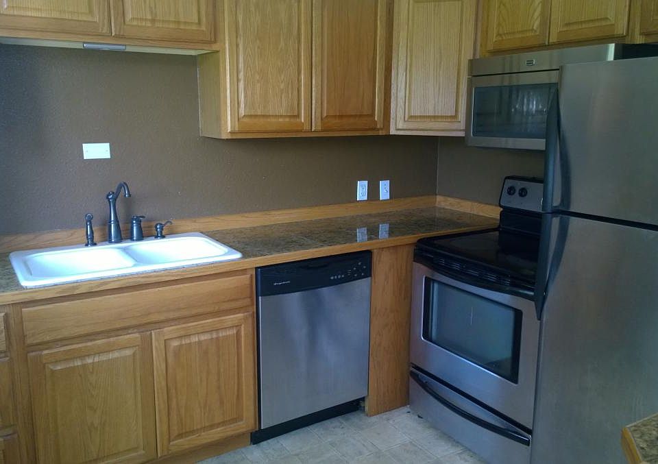 2nd image of 2060 W 14th Pl