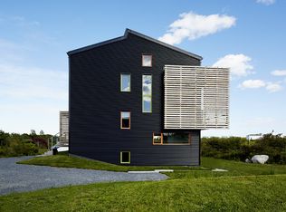 26 Littles Rd, Terence Bay, NS B3T1Y7