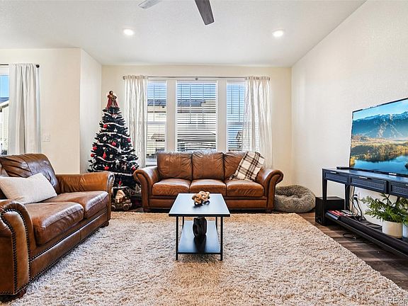 5th image of 10959 Uvalda Street
