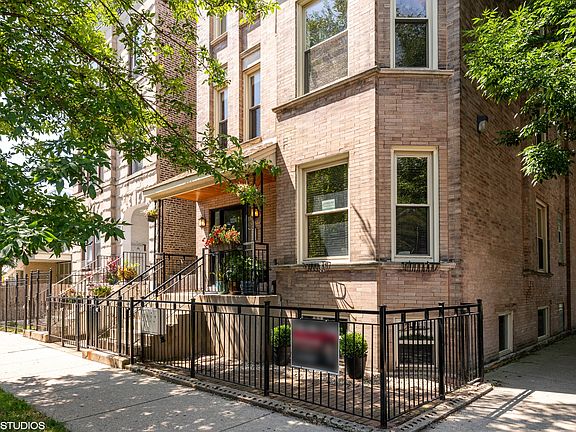2nd image of 1224 N Washtenaw Ave #3