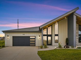 4010 Keagles Xing, Cedar Falls, IA 50613