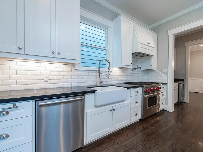 734B Allston St — Photo 8