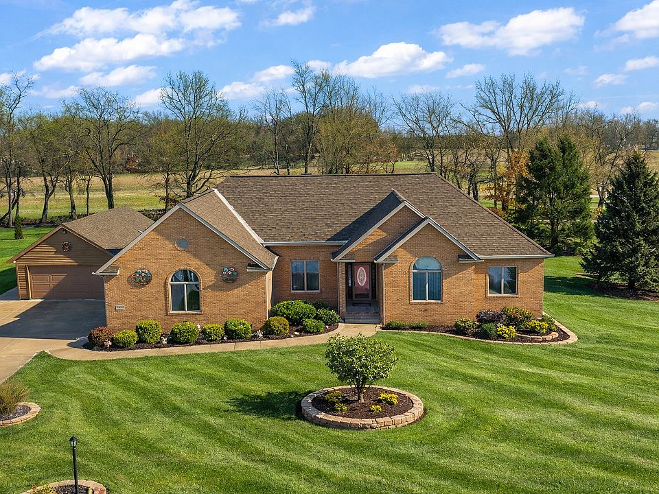 1st image of 2651 Woodbine Dr