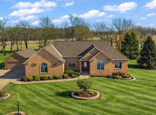 2651 Woodbine Dr, Valparaiso, IN 46383