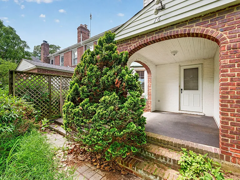 16 Randolph Ter — Photo 2
