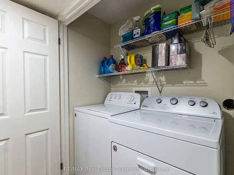 79 Woodland Glen Dr — Photo 16