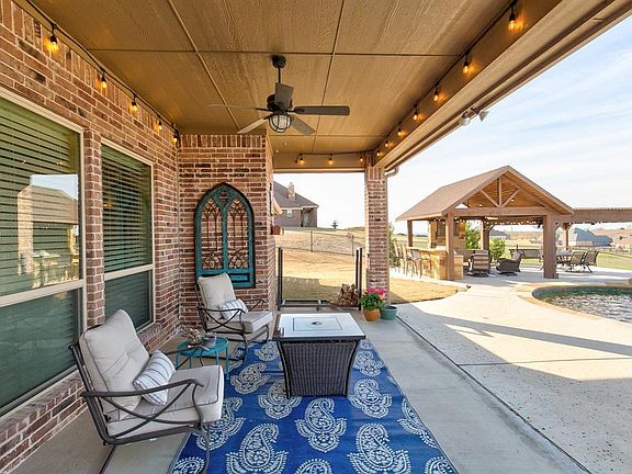 2nd image of 128 Pinnacle Peak Ln