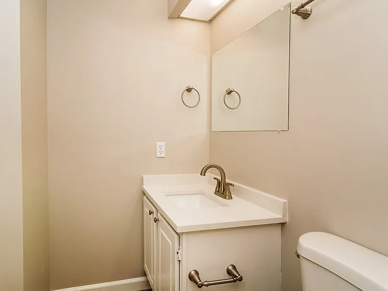 532 Hunters Trl — Photo 14