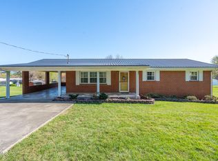 55 Central St, Greeneville, TN 37745